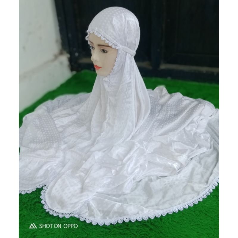 Mukena Terusan Sutra Blitz Polos Aplikasi Renda