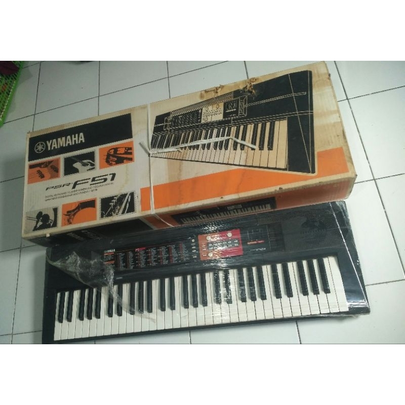 keyboard,piano yamaha psr f51,normal second