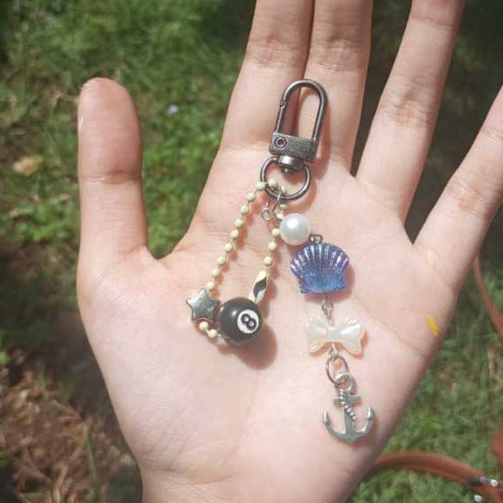 (Tomorrow Is Better) Keychain sea