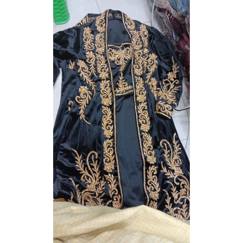 kebaya bludru manten selutut/ kebaya bludru