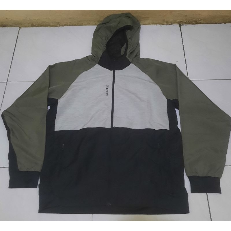 SPECS JAKET SHAMAN BEPE & REEBOK JAKET ORIGINAL