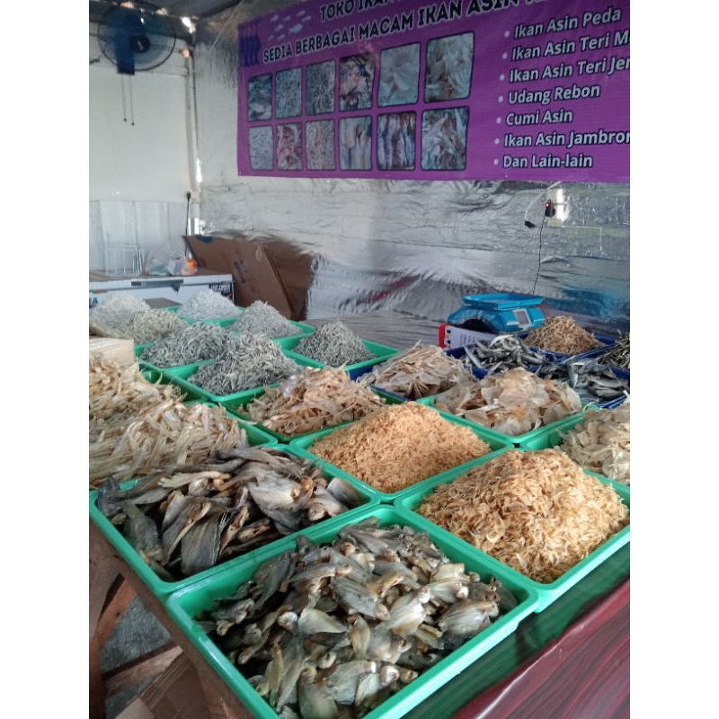 

paketan seafood kering
