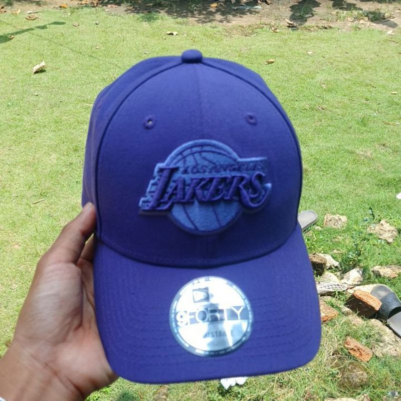 Topi Lakers new era original full tag warna ungu kondisi seperti baru