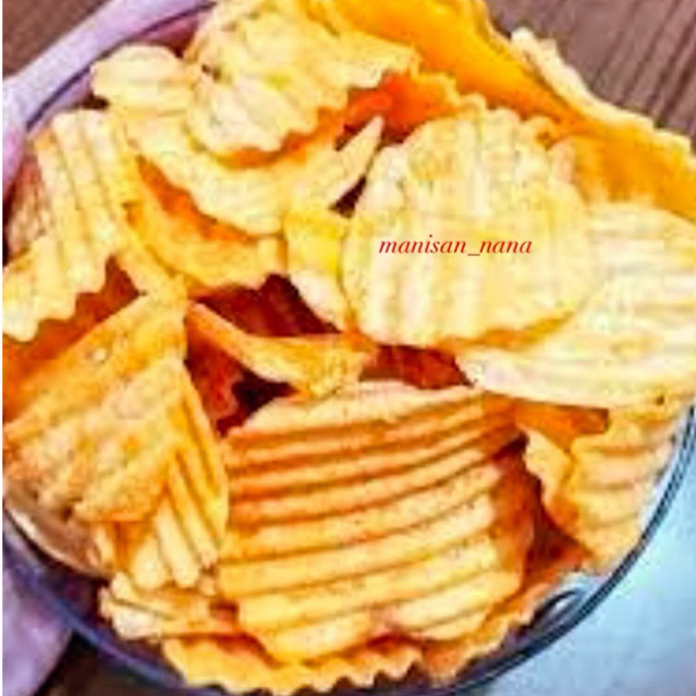 

POTATO CHIPS KEJU / KRIPIK KENTANG KEJU / GURIH RENYAH (250gram)