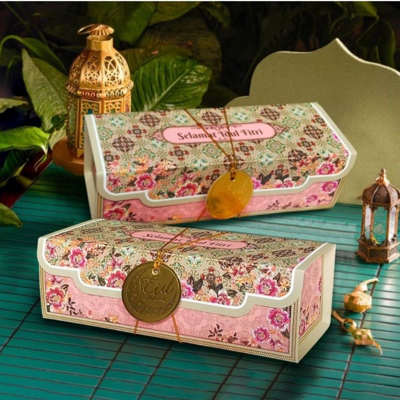 

Box Lebaran Idul fitri bolu gulung lapis kue