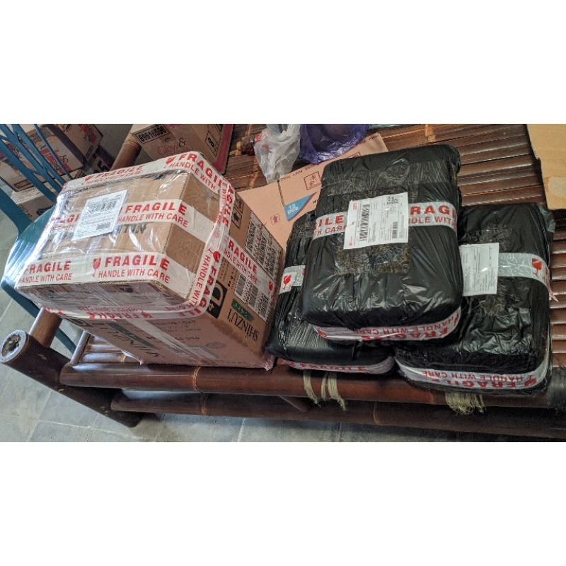 

PACKING BUBBLEWRAP DAN KARDUS TAMBAHAN