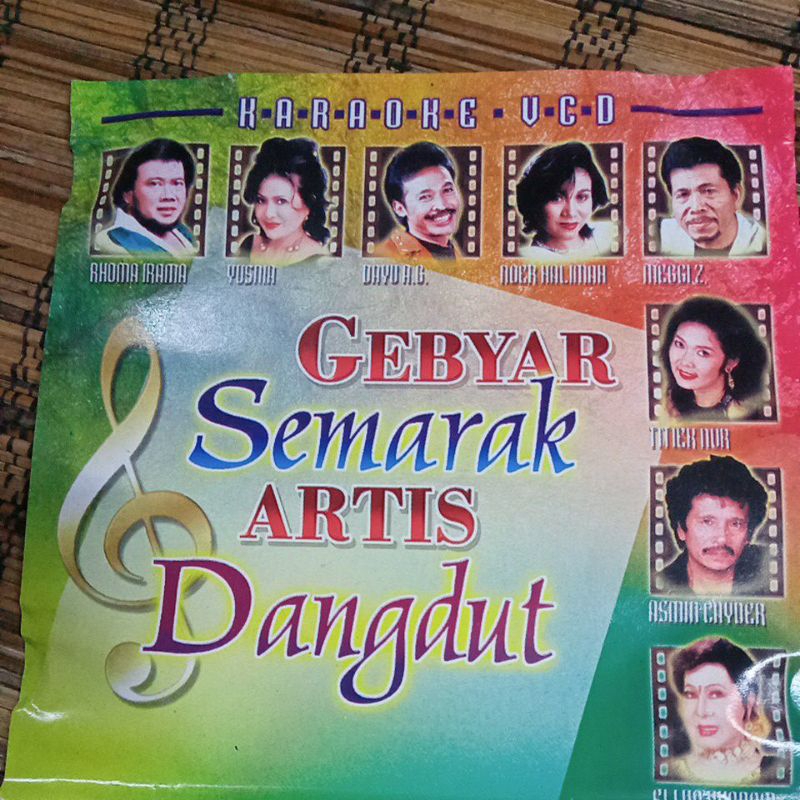 VCD GEBYAR SEMARAK ARTIS DANGDUT KK0012