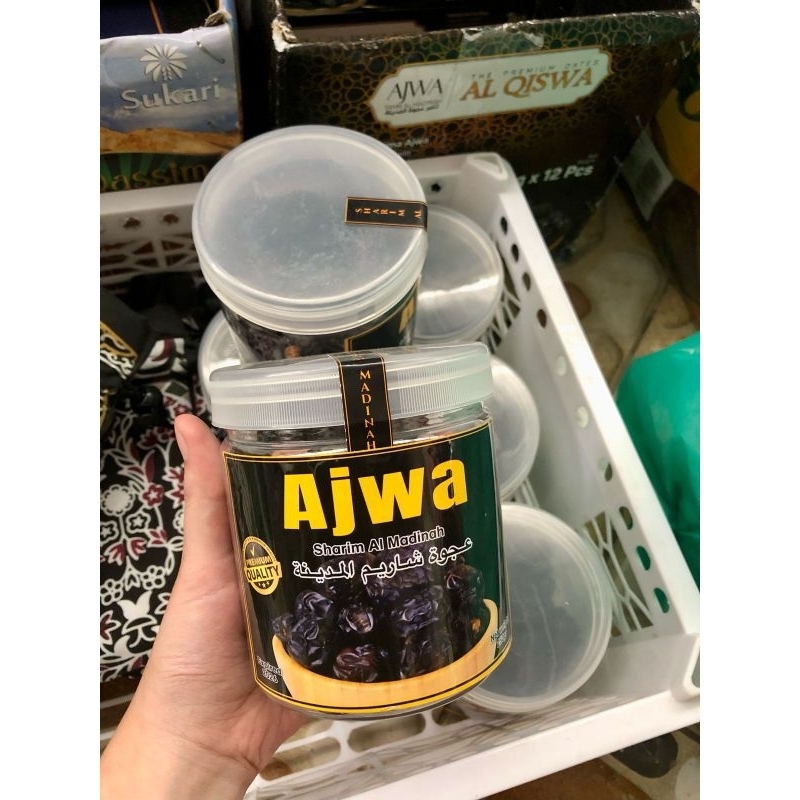 

Kurma Ajwa Kemasan 250 GR