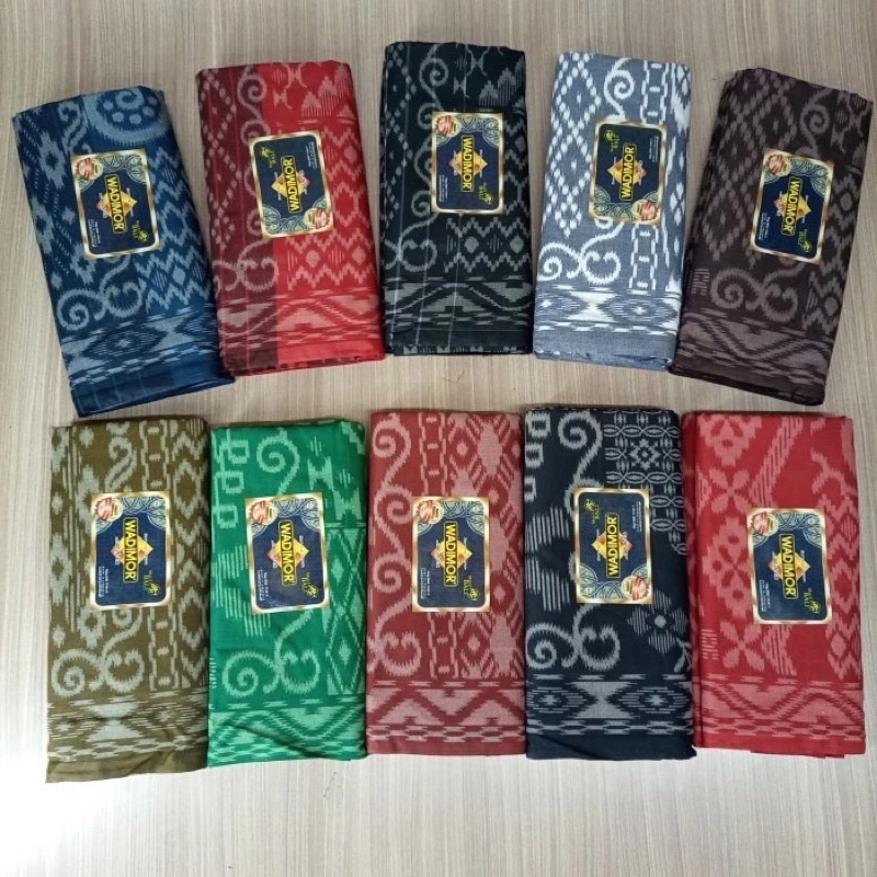 SARUNG WADIMOR MOTIF BALI POLOS BATIK TUMPAL