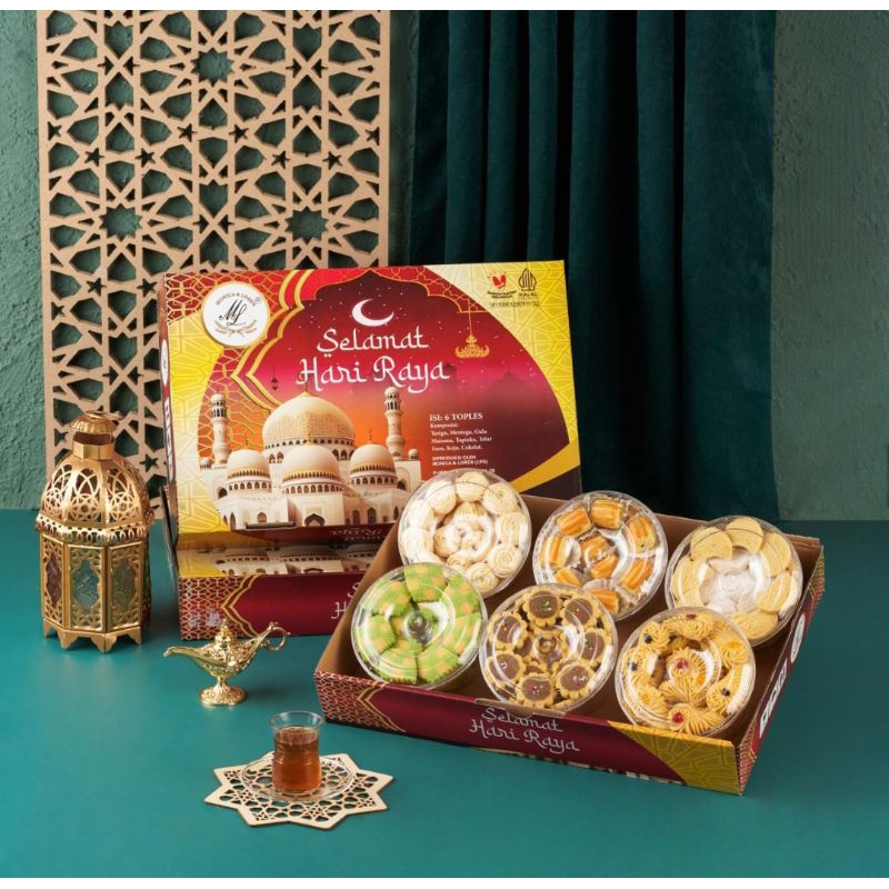 

Gift Box Idul Fitri Monica Loren Paket Berkah Isi 6 / Parcel Kue Lebaran / Hampers Hari Raya
