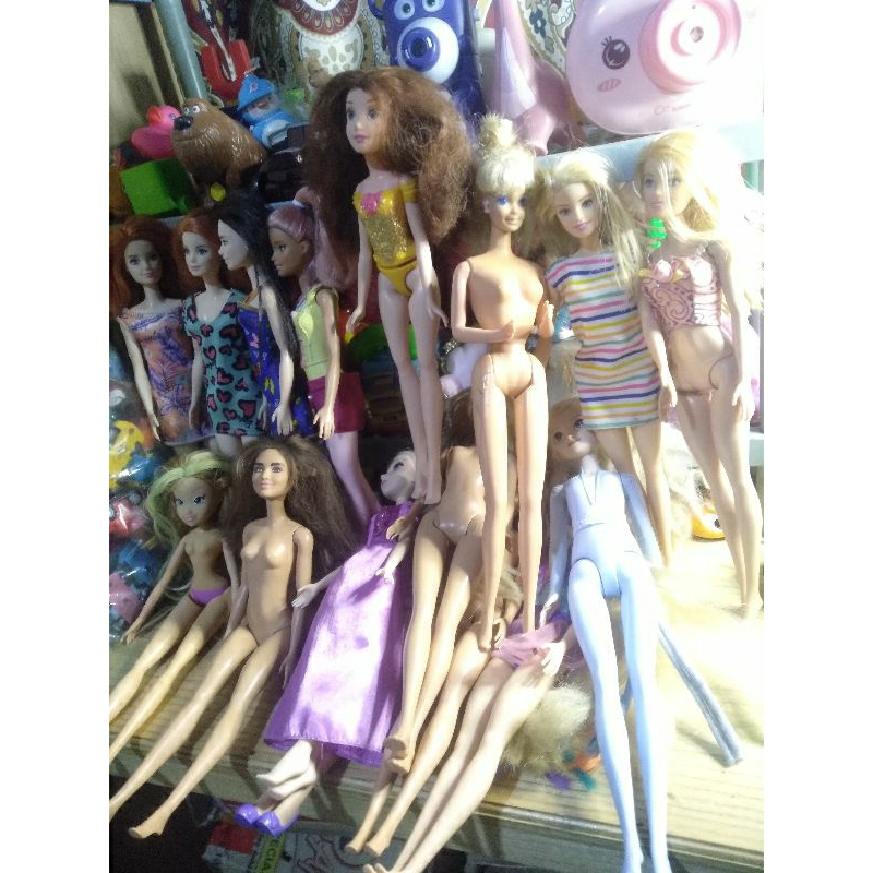 Barbie mattel dan barbie lainnya second/bekas kondisi sesuai poto dan video