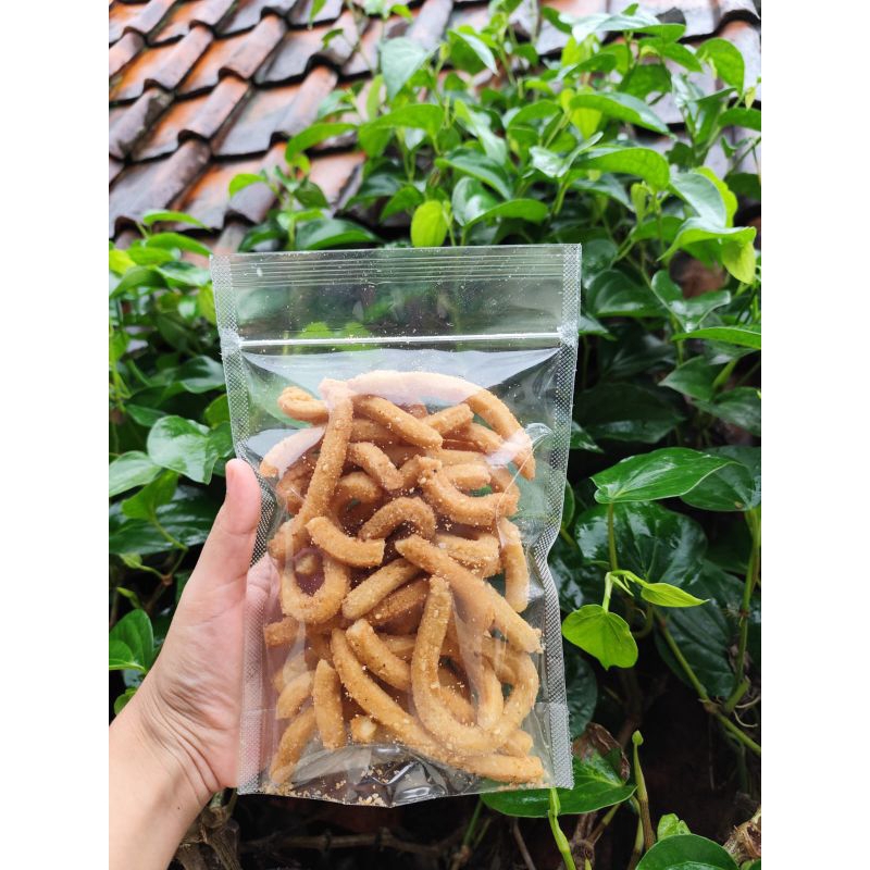 

Cemilan Akar kelapa 500 gram