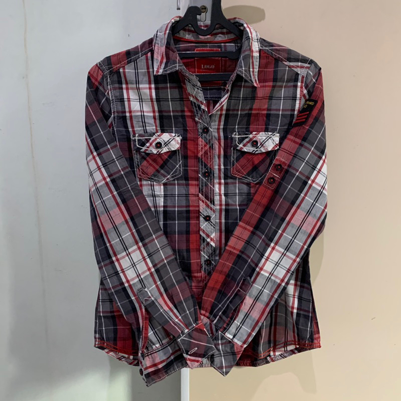 PRELOVED ETABLISHED Kemeja Wanita Kemeja Kantor Formal Kemeja Kuliah Hem Sekolah Hem Kotak Kotak