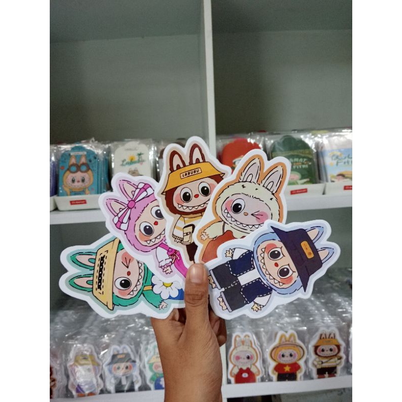 

Amplop Labubu 3D Karakter Viral 2025 Bolak Balik/Angpau Lebaran Labubu (Ready Stok)(Siap Kirim)(Free Stiker Labubu)/ Amplop Lebaran Labubu 2025/ Amplop Imlek Labubu/Amplop Nyepi Labubu/ Amplop Natal Labubu/Amplop Boneka
