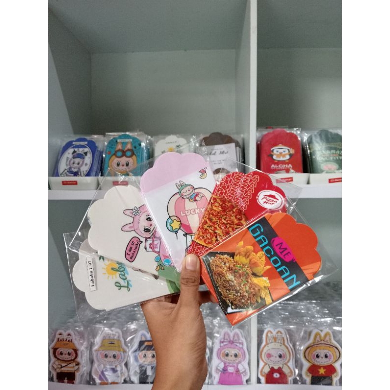 

(1Pack Isi 7) Amplop Lebaran Medium Motif 2025 Viral/Amplop Labubu/Amplop Restoran/Amplop Karakter/Amplop Muslim Lucu/Amplop Muslim Kartun/Amplop Muslim/Amplop Anak ready stok