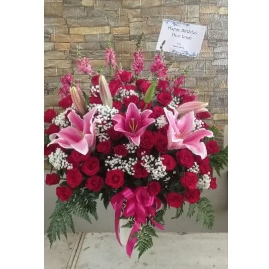 Rangakaian Bunga meja mawar dan Lily Casablanca ukuran jumbo