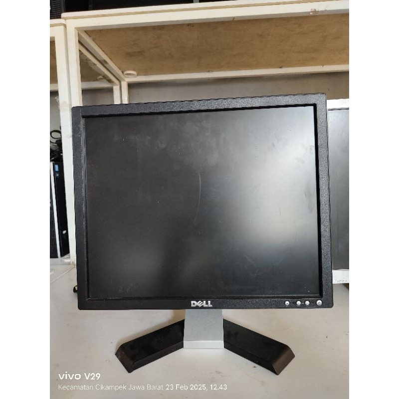 Monitor Dell 17 Inch Square
