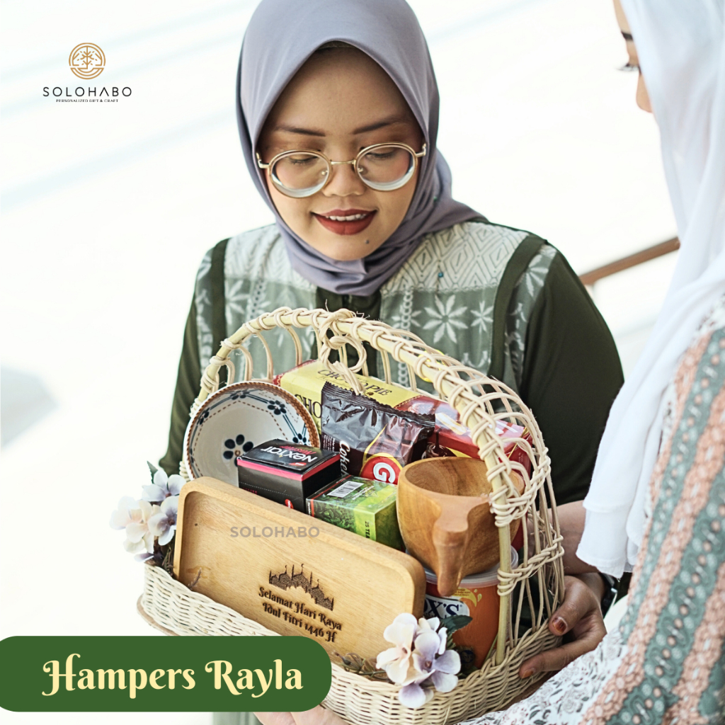 

Hampers Rayla/Hampers Jajan Lebaran Idul Fitri/Hampers Kue Kering/Kue Kering Hampers/Hampers Eid Mubarak/Hampers Idul Fitri/Hampers idul Fitri Unik/Gift Lebaran Idul Fitri/Lebaran Hampers/Hamper Lebaran/Hampers Lebaran Premium/Set Hapers Lebaran/Hampers L