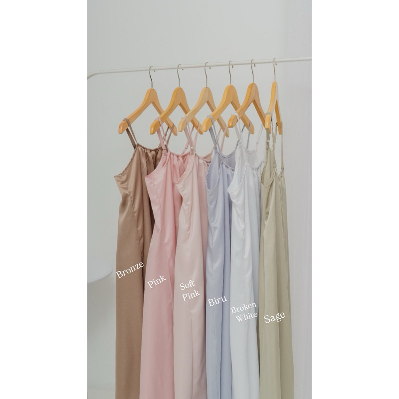 Aloora.label - Inner Satin Dress Hijab & Tanktop