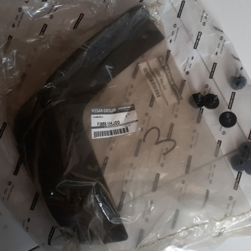 Mudguard FR LH/Penahan Lumpur Bentuk (L) Depan Kiri Nissan March K13 All Type Original