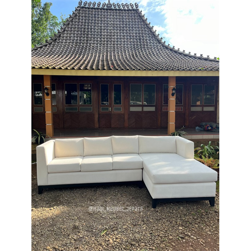 kursi sofa model L ruang tamu jati minimalis