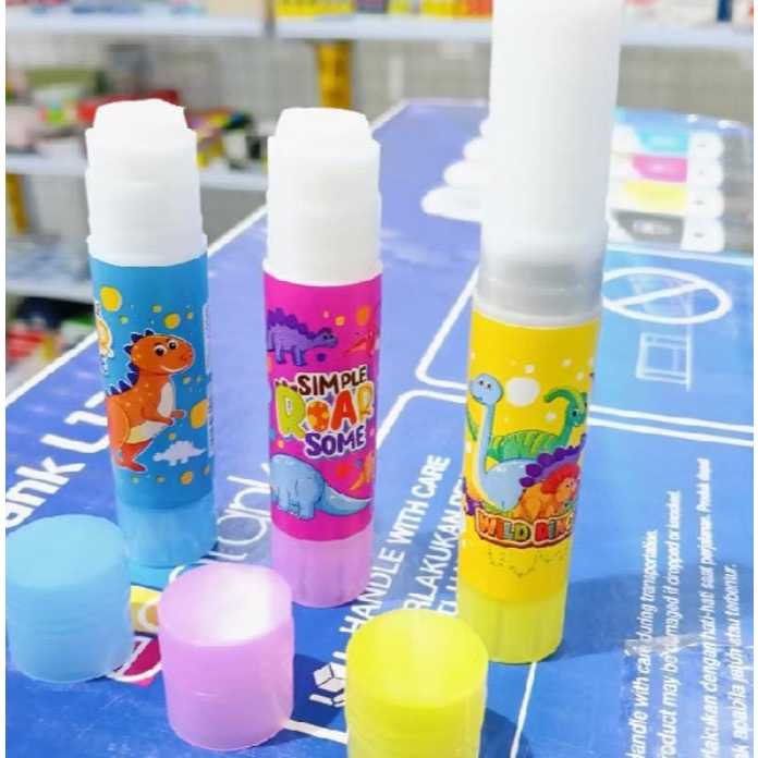 

Glue Stick Lem Stik Murah Karakter 8 GRAM SQUEEZY Animasi Kecil 1 PACK ISI 24 BIJI