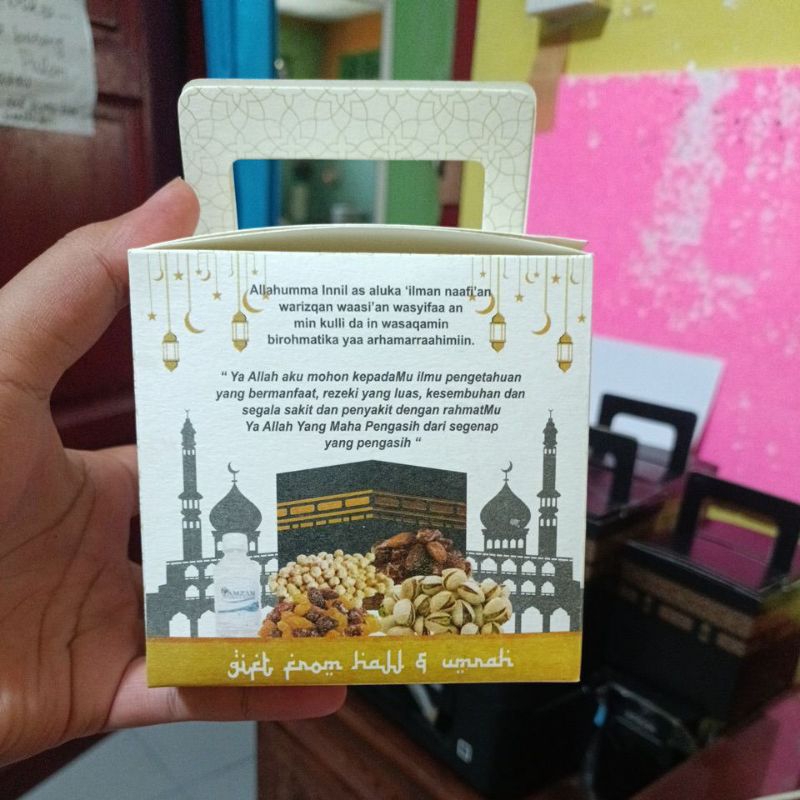 

Oleh Oleh Umrah