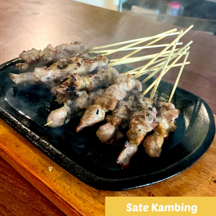 

Thesz Mendo - Sate Kambing Muda Tegal Full Daging