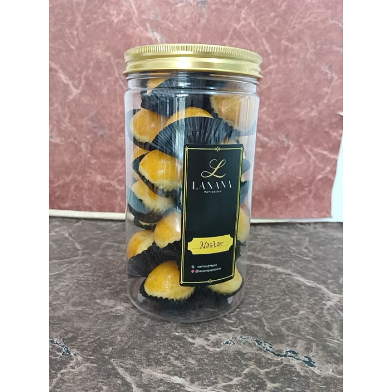 

LP // KUE KERING LANANA PATISSERIE / KUE PREMIUM TOPLES L