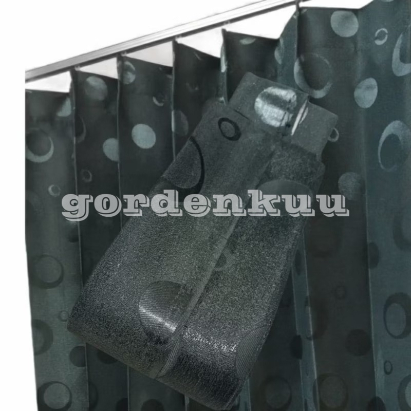 Gorden plisket polkadot model kawat S