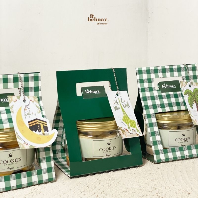 

[SINGLE COOKIES] READY SIAP KIRIM Hampers Lebaran Idul Fitri/ Hampers Kue Kering / Nastar Premium / Hampers Ramadhan / Parcel Lebaran Idul Fitri / Gift Box / Genz / Kue Kering / Hampers Coorporate / Souvenir Kue / Premium Cookies / Behnaz Gift Studio
