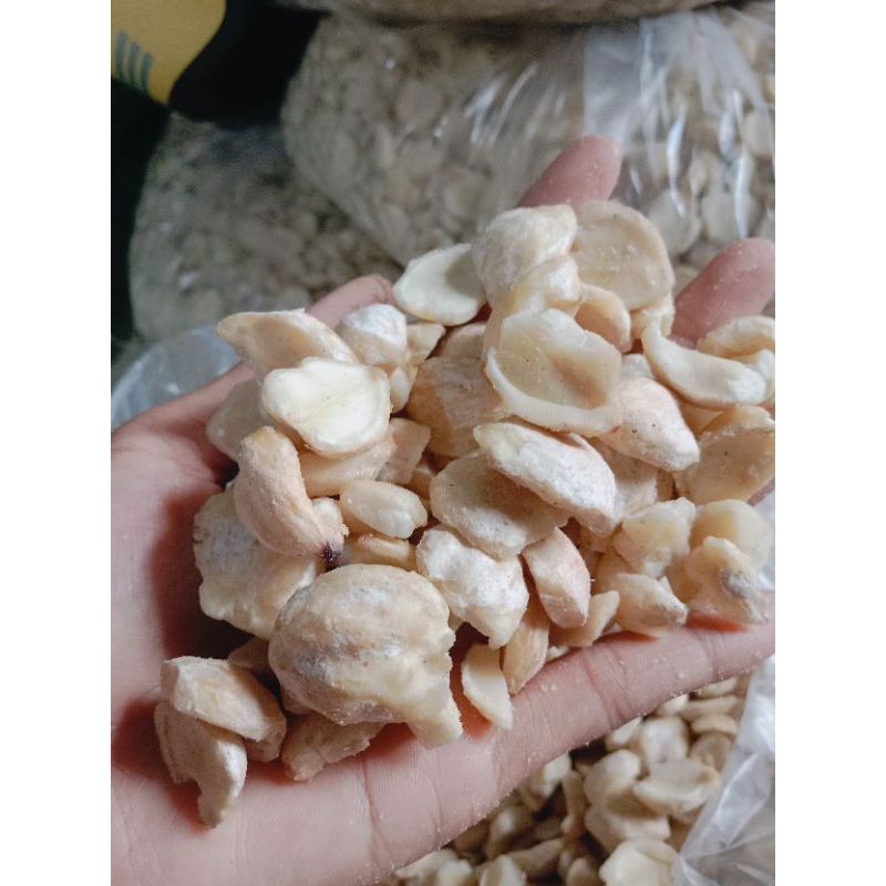 

kemiri pecah untuk bumbu masak
