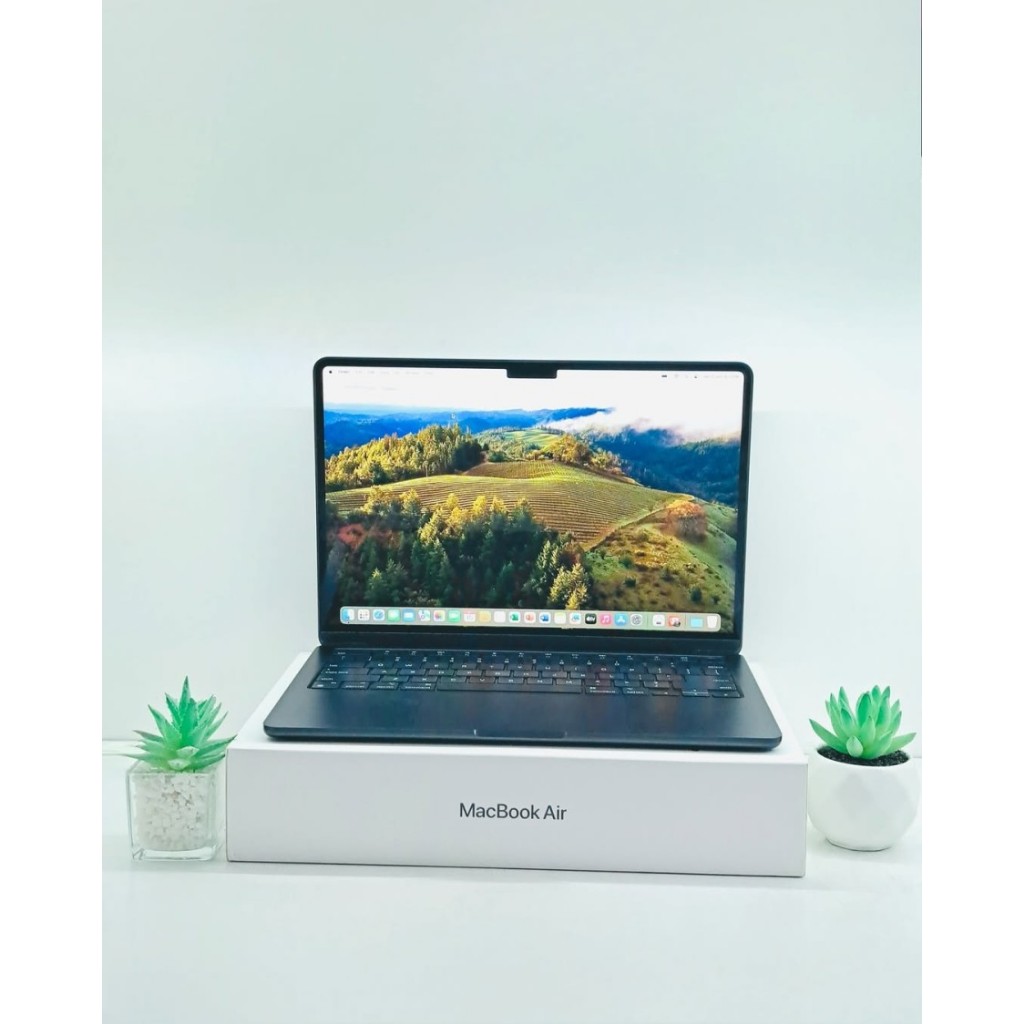 APPLE Macbook Air M2 Chip 2022 13 inch M2-8 Core 8GB 256GB + OFFICE