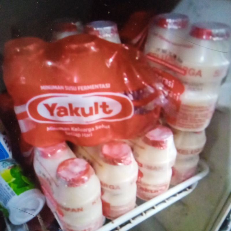 

Minuman Yakult isi 5