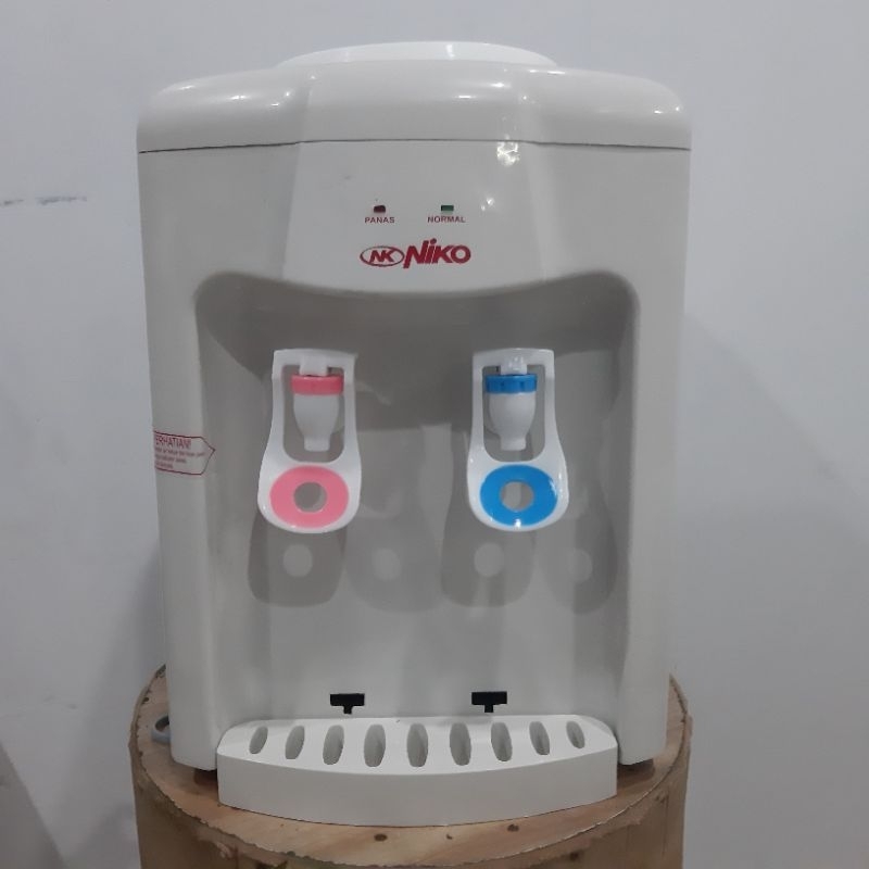 Dispenser air Niko