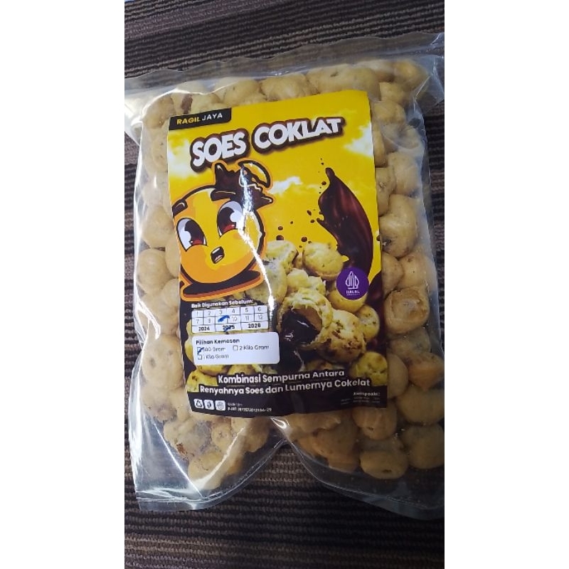 

soes coklat, snack lebaran
