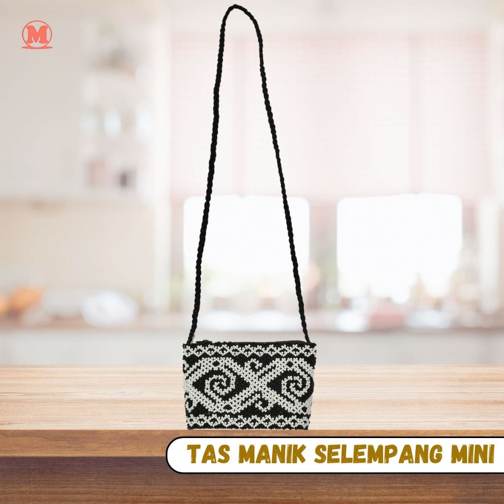 Tas Manik Selempang Mini Kerajinan Tangan Khas Banjarbaru Kalimantan Selatan