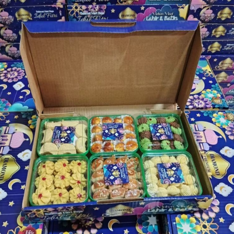 

PAKET KUE KERING LEBARAN DIAMOND BIRU ISI 6 TOPLES SEGI 4