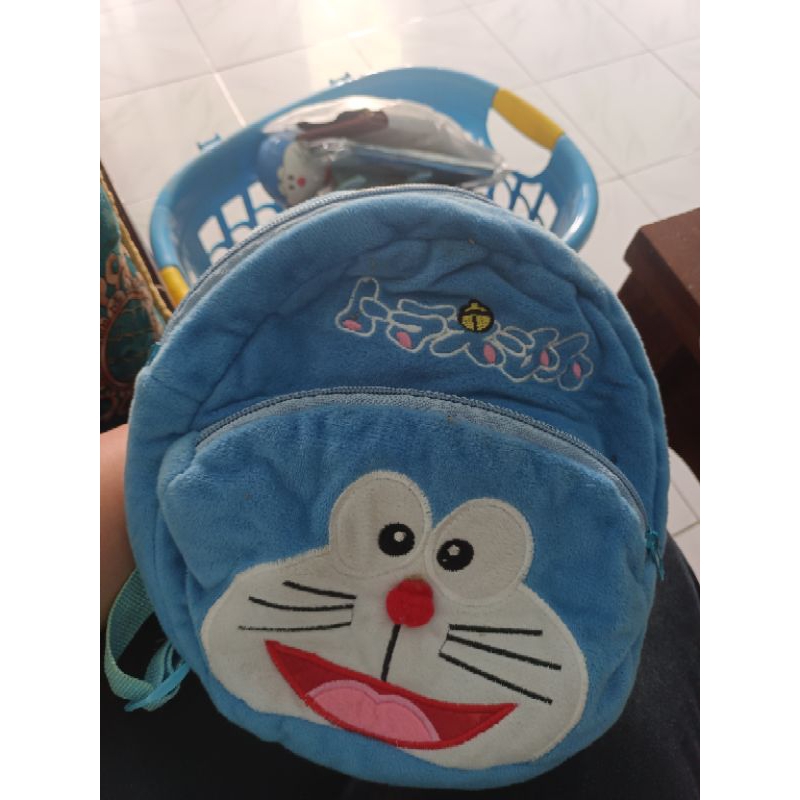 tas anak doraemon