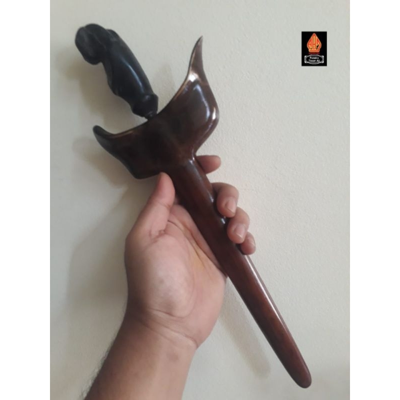 Pusaka Tumbak Kudup Cempoko