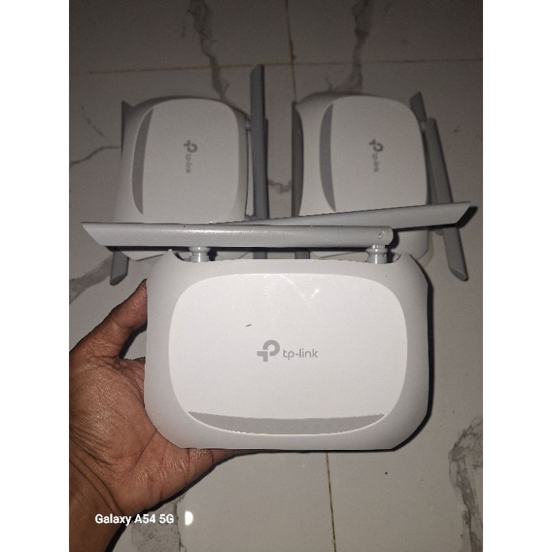 TP-Link TL-WR840N V6 Wireless N Router 2.4 GHz Second