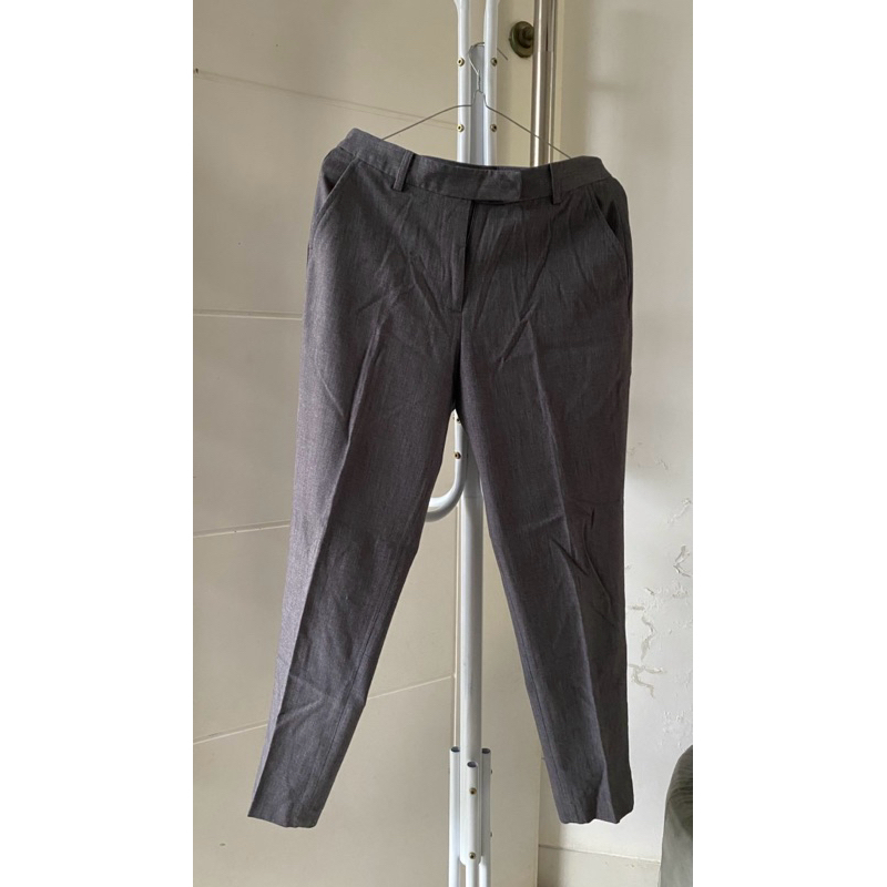 The Executive celana kerja/kuliah Preloved