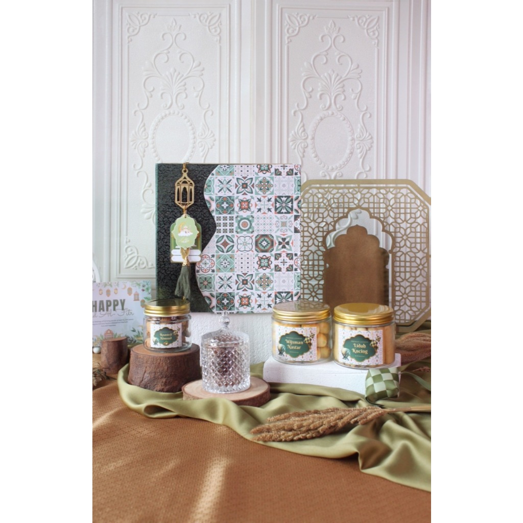 

KAREEM Eid Hampers Lebaran Idul Fitri Premium By Wokathome