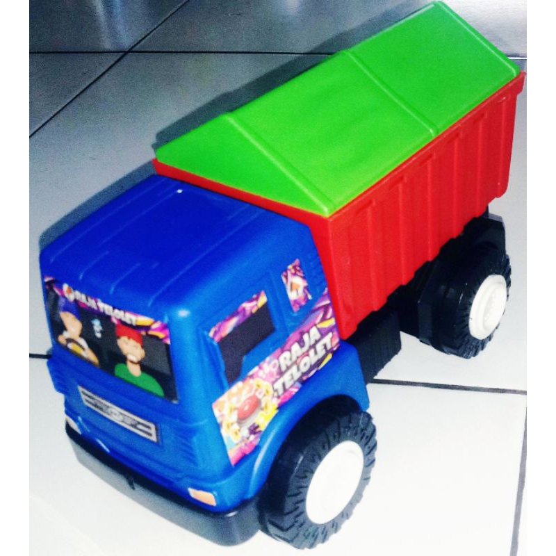 Mobil Truk Bak Kayu