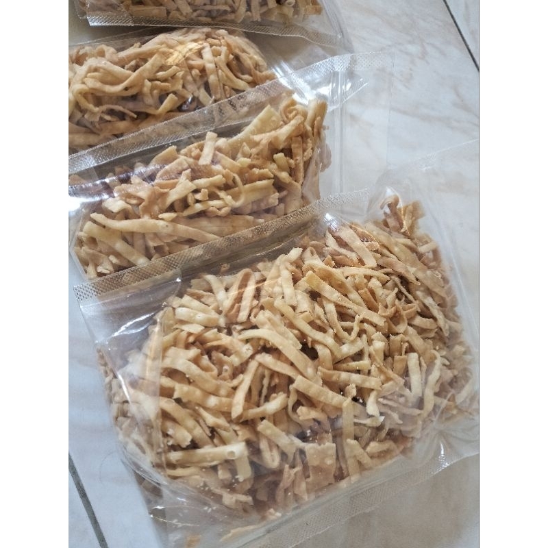 

Kerupuk Bawang Ladran