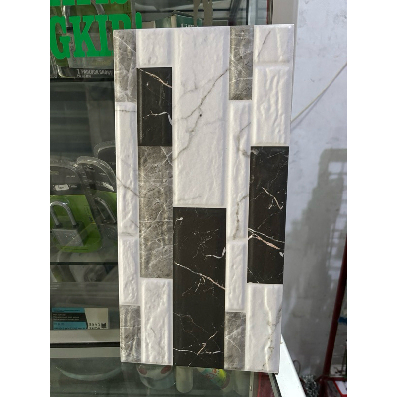 KERAMIK DINDING BATU ALAM KIA HD 20x40 PRESTON GREY KW 1