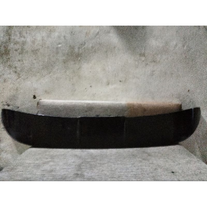 spoiler bagasi Nissan march