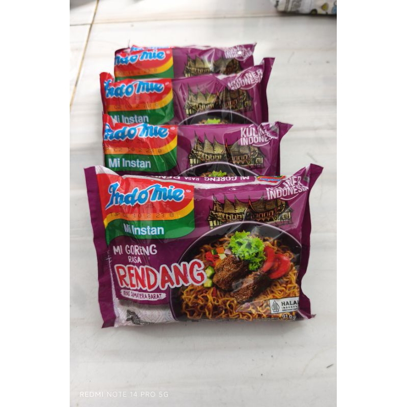 

indomie goreng rasa rendang