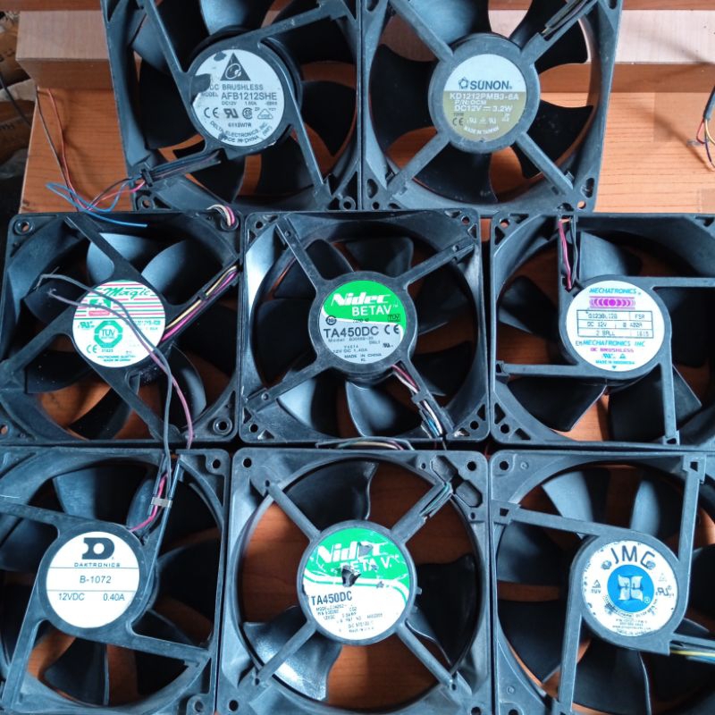 KIPAS DC 12V 12X12 CM TEBAL 3.8CM MERK BERVARIASI FAN BEKAS