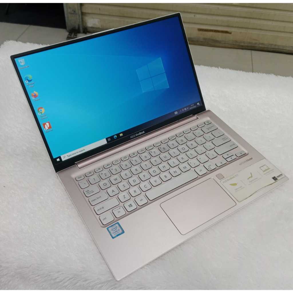 Laptop Leptop ASUS Vivobook S330F 13.3" FHD/Intel Core i5-8265U/4GB/256GB backligth keyboard siap